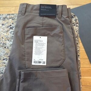 Men's Relaxed Tapered Trousers - Brown